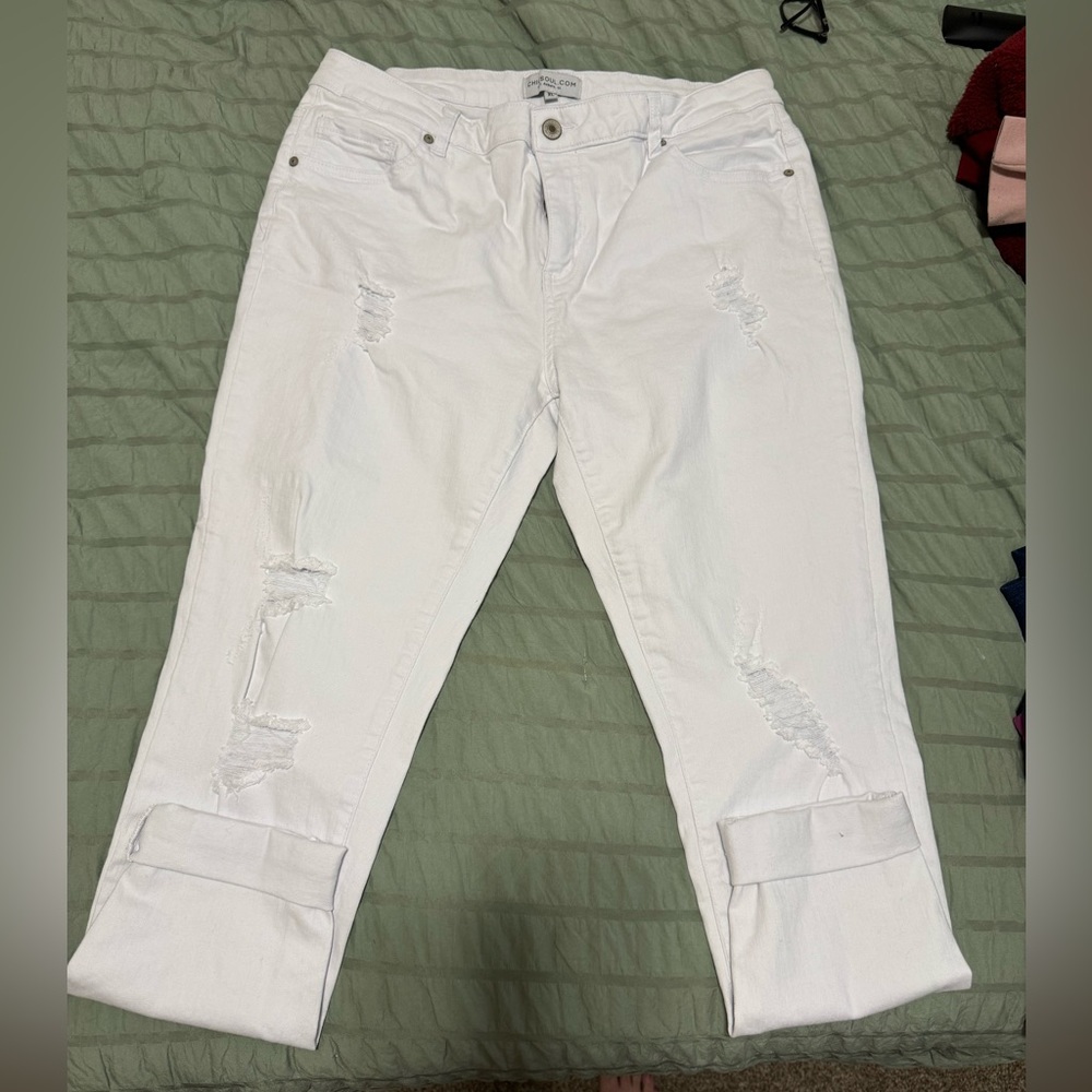 Women’s white jeans